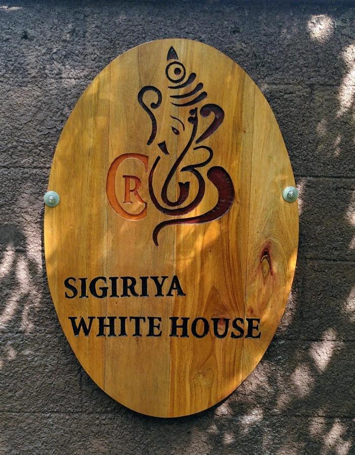 The Sigiriya White House Apartment Exterior photo